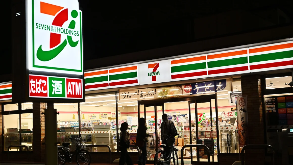 Seven Eleven Tokyo convenience store